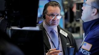 Borse europee in calo con Wall Street, Piazza Affari resiste