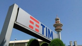 Telecom, Vivendi si arrende: “Basta scontri, fiducia a Gubitosi”