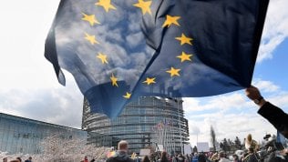 Riforma copyright, via libera del Parlamento europeo: “E adesso equo compenso a editori e artisti”